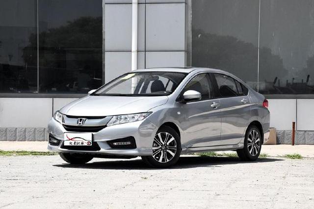 捷达、桑塔纳的竞争对手来了，1.5L+CVT配一键启动，有望成爆款