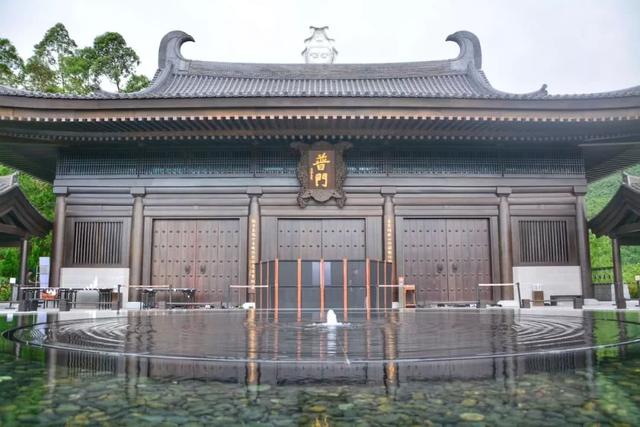 李嘉诚花 26 亿建的慈山寺，到底有多美？