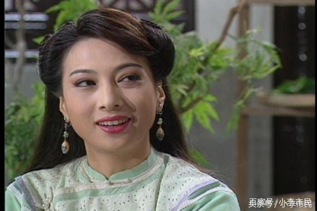 电视剧《家有仙妻》多少人美好的回忆，两大女主如今都是富豪太太
