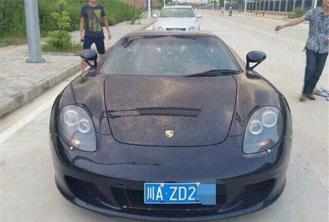 这款保时捷四川就这1台，十多年前就卖600多万！