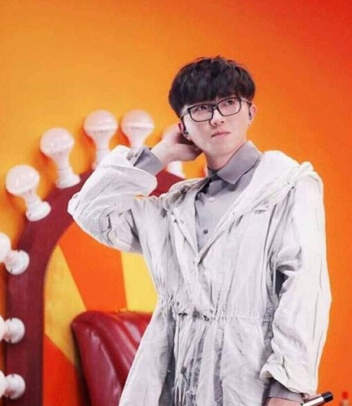 尴尬了!毛不易只因参加了这档综艺,导致人气口