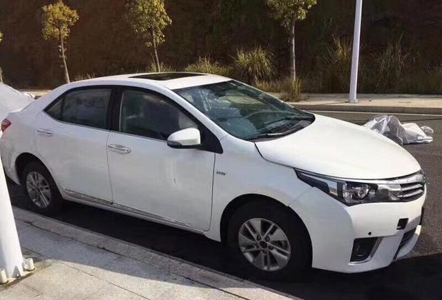 偶遇大批卡罗拉改装车，工作人员：动力变野了，全部3.5折处理