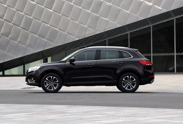 不足17万自称比肩宝马奥迪，豪华德系血统，销量不错为何被人骂