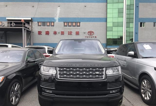 顶级商务礼宾尊享座驾路虎巅峰创世加长5.0