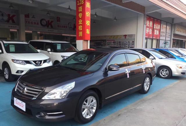 辣叔二手车推荐，十万出头的日产天籁倍有面子