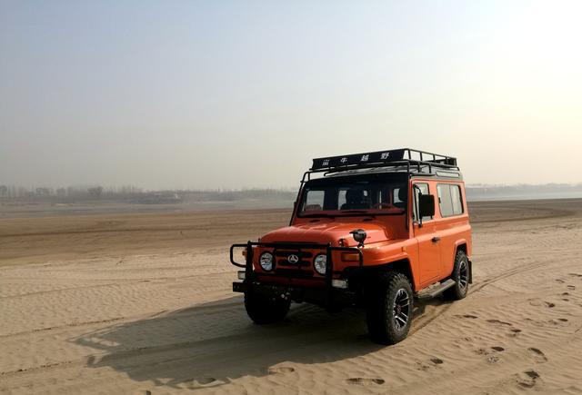 北京吉普不单单只有军绿、迷彩,你认为哪种颜色最好看呢?