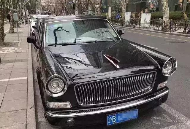 五百万的国产豪车停在街边, 宾利 劳斯莱斯看到它都要低调