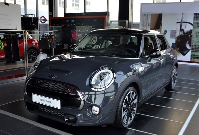 买宝马X1不如买它！同样30万，同样宝马，颜值更高，配置更足