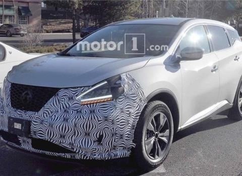 日产新款楼兰路试谍照曝光 或年底前海外上市