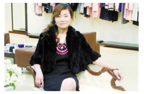 萍:40个多个厅官拜倒其石榴裙下,13年间升迁至