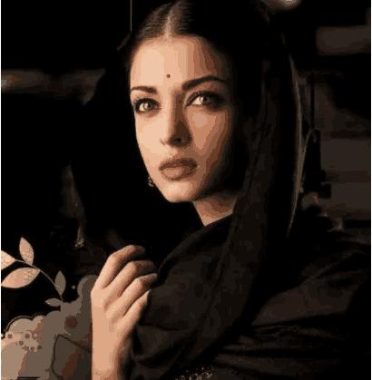 在巴基斯坦旅游时要注意:千万不要和女性握手