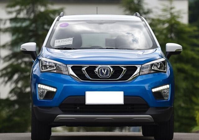 怎么看它都比宝骏510好，尤其是那车标