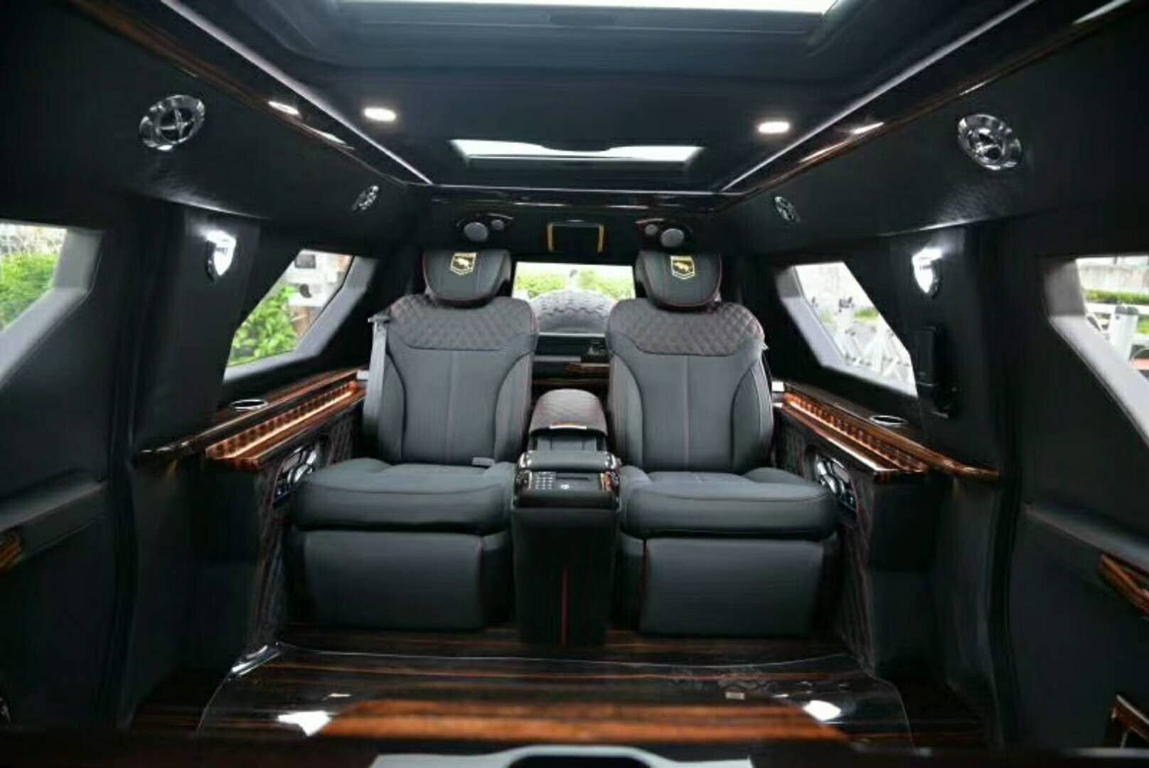 陆地最强超级越野商务房车