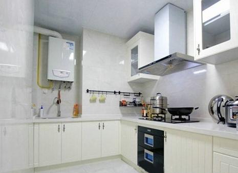 热水器是插电好还是燃气好? 老师傅一番话让我