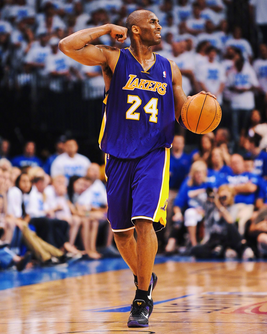 2012年季后赛面对年轻雷霆时的科比…