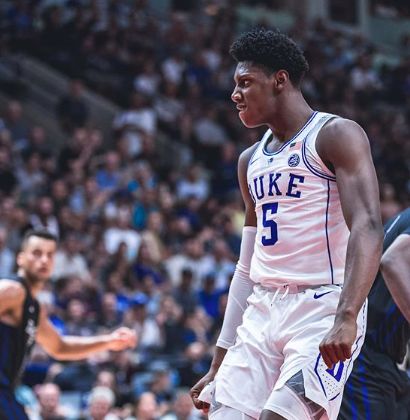 詹姆斯和麦迪组队打球,狂赢对手45分