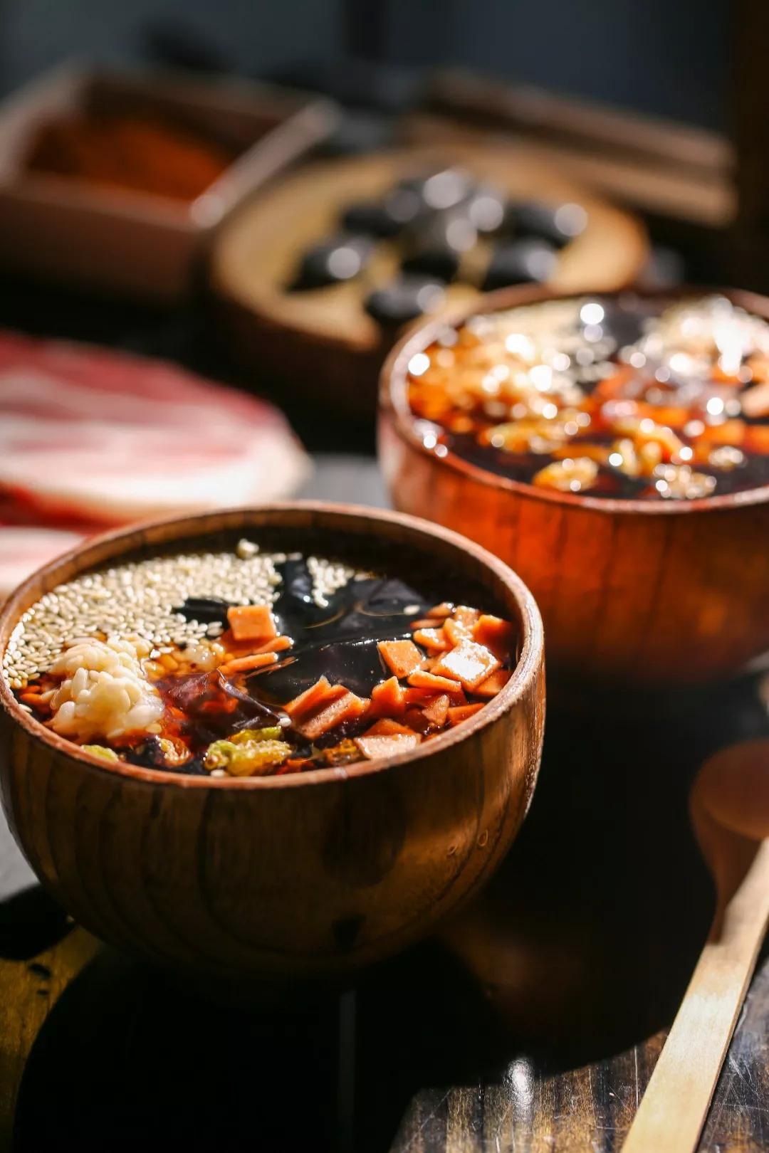 玩抖音还能当钱花?西安最社会的火锅店,征服