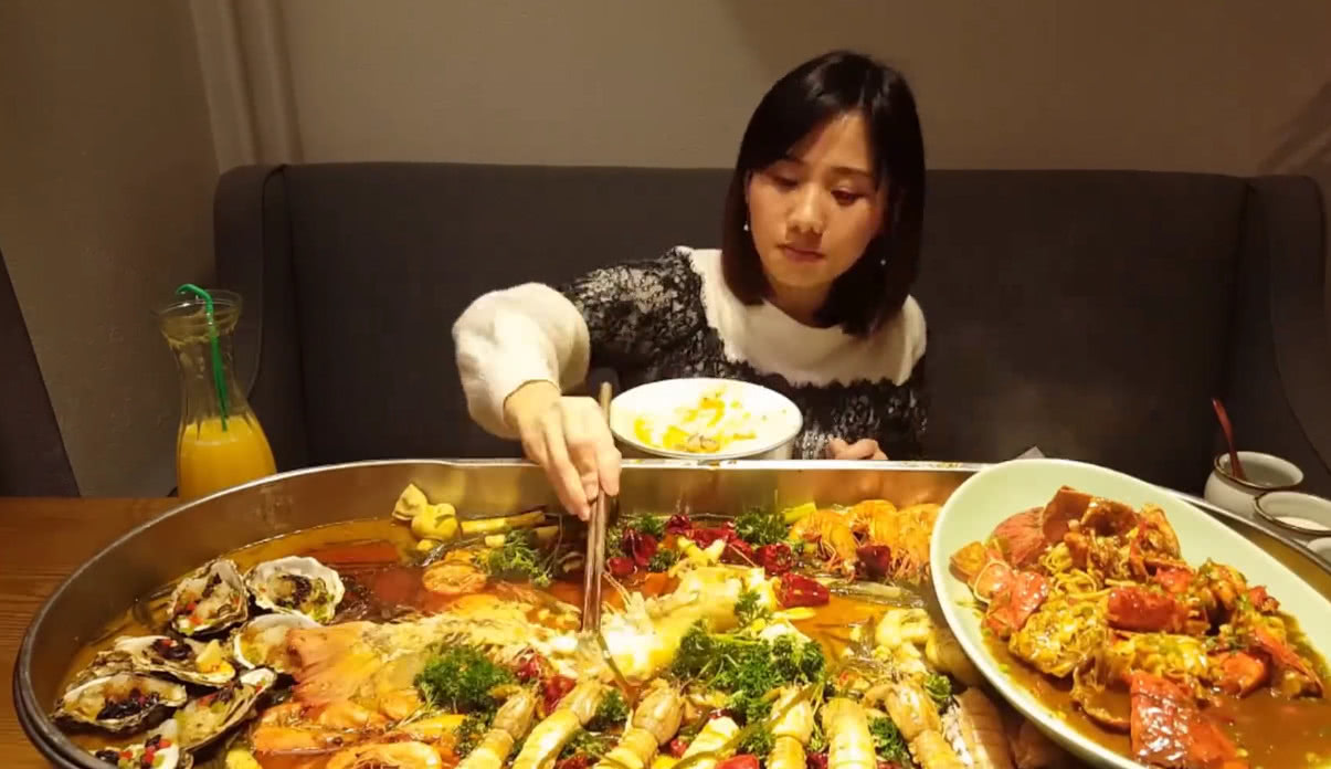 大胃王阿浩图片