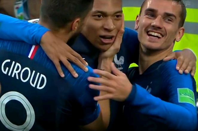 19岁182天!姆巴佩打破传奇纪录，成法国最年轻世界杯进球者