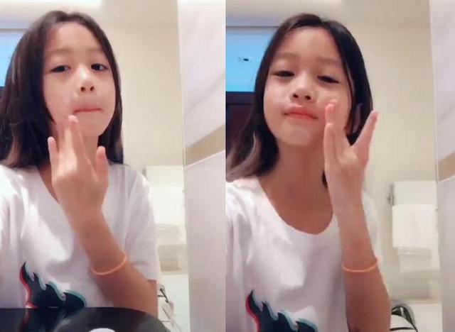 钟丽缇8岁女儿考拉近照骇人，眼线深邃，频繁染发还染舌头