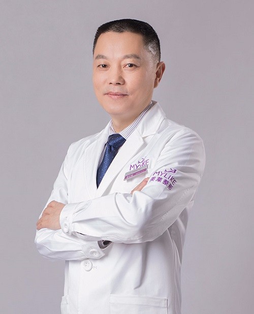 南京美莱曹经栋:深度剖析埋线与切开双眼皮的