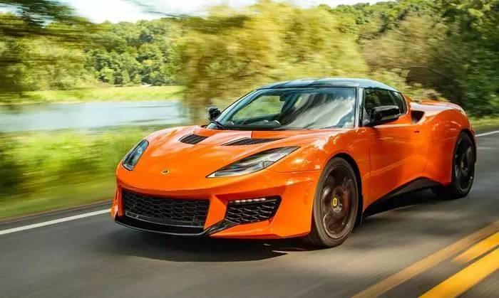 Lotus Evora 400 向传统妥协的矛盾体