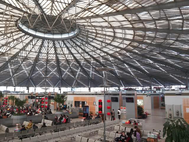 凌晨四点到上海南站,怎么去浦东机场赶早上七