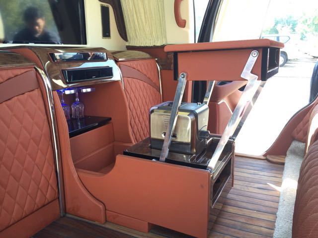 18款凯迪拉克总统一号这怎么呀内饰豪华吗