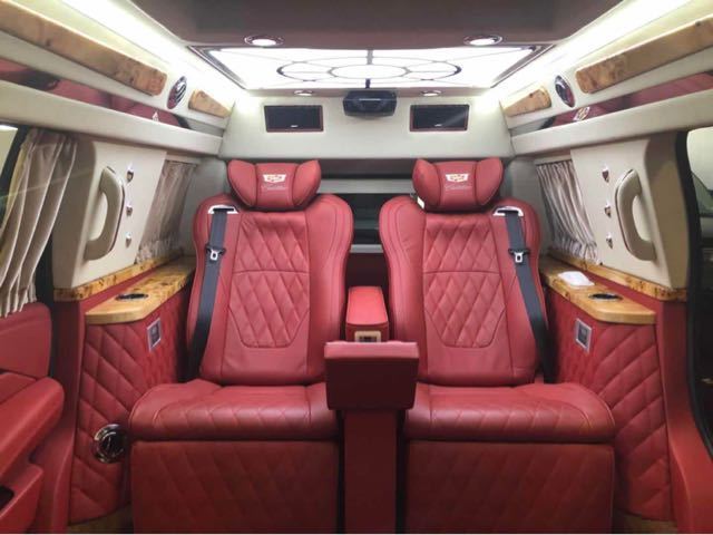 18款凯迪拉克总统一号这怎么呀内饰豪华吗