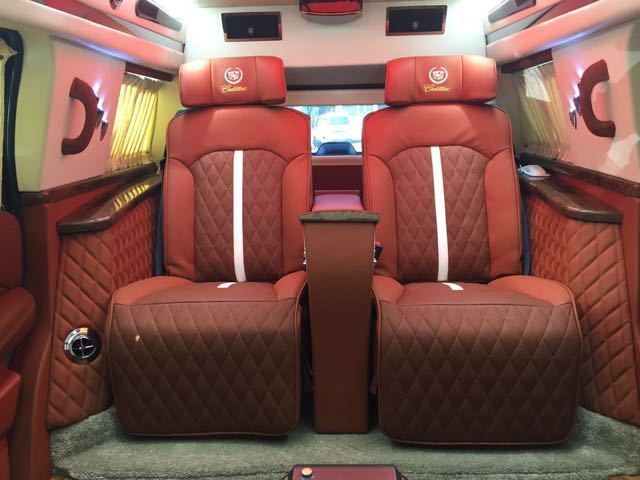 18款凯迪拉克总统一号这怎么呀内饰豪华吗