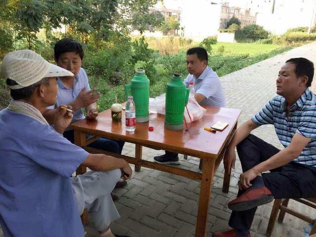 在农村,村干部退休可以领退休金吗?来看看专家