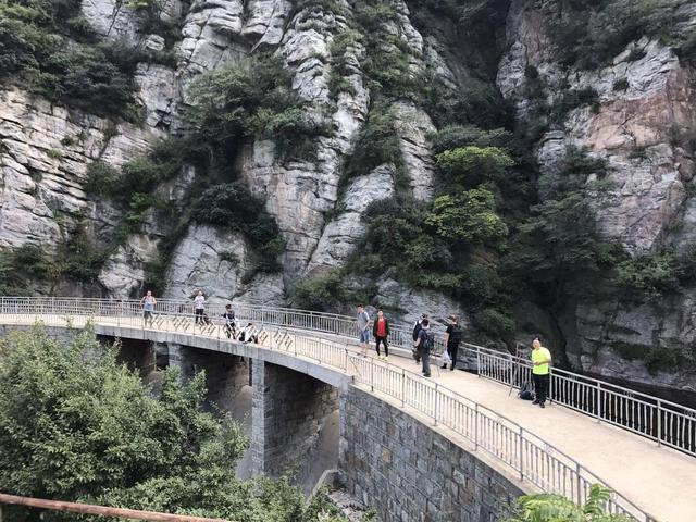 郑州驴友嵩山行--八龙潭、青岗坪、卢崖瀑布徒