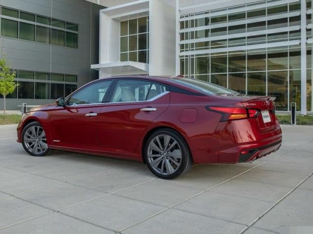 2019新天籁到店!15万配2.0T