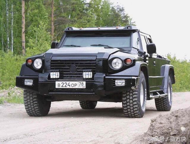 俄罗斯营长车“豪华de装甲车”-世界上速度最快的四驱装甲车。