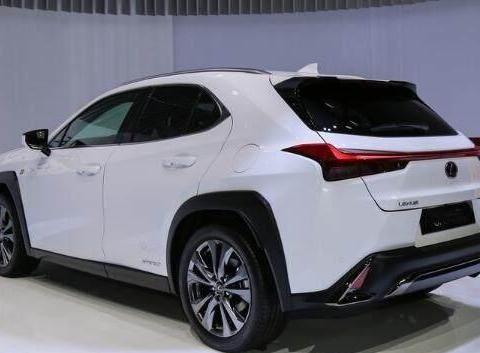 可同时挑战宝马X1和奥迪Q3，这车上市后，奔驰GLA看了要着急