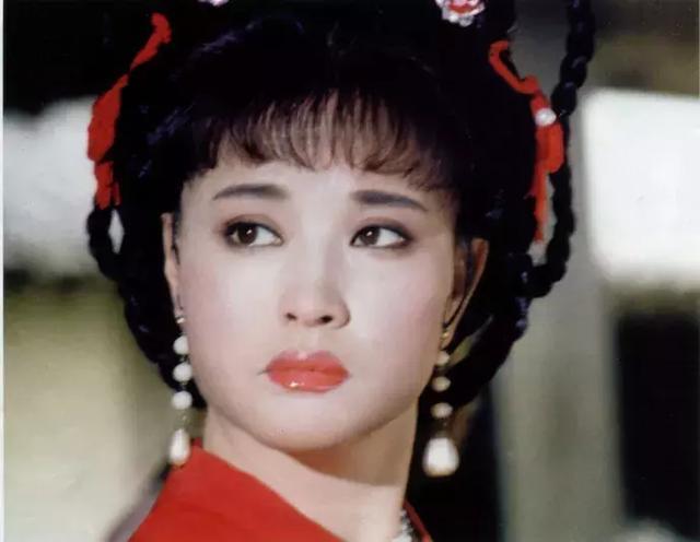 1955年出生的女明星,1960年出生的女明星 同为1955年出生的女星,奚美娟,刘晓庆,邬倩倩都没她看着年轻