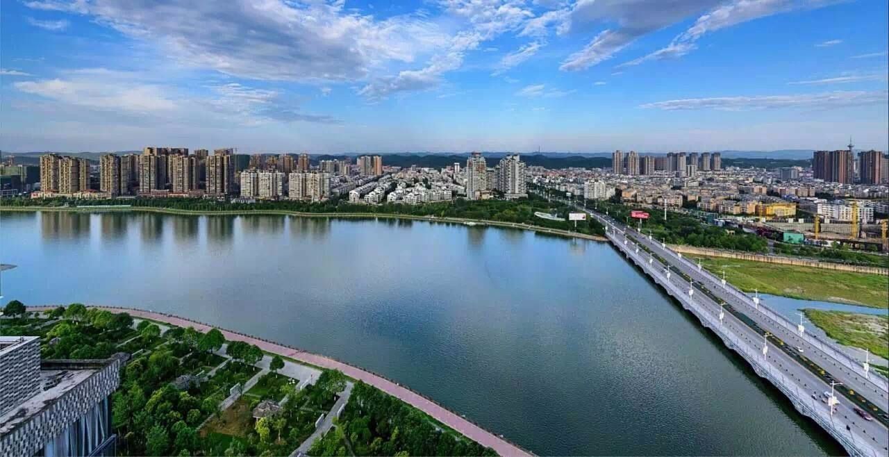 四川去年各市人均GDP排名,第一名人均GDP9