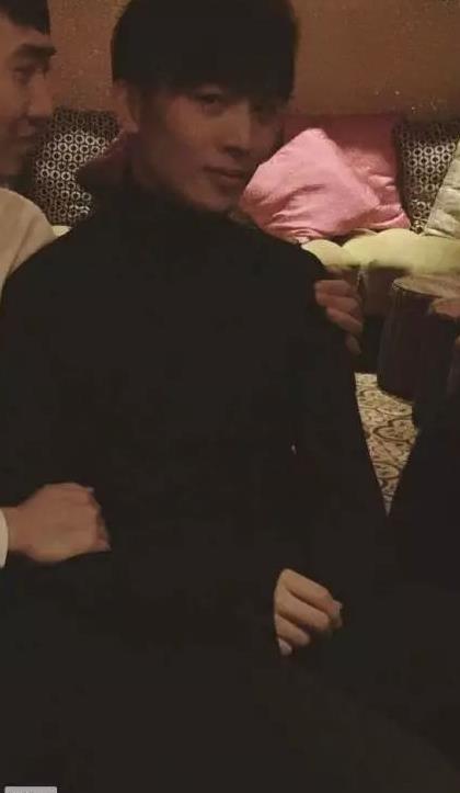 你们想要的郑爽新男友资料都在这了!