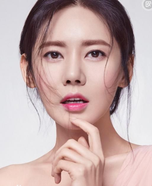 秋瓷炫产子,孩子加入韩国国籍,网友们却不干了