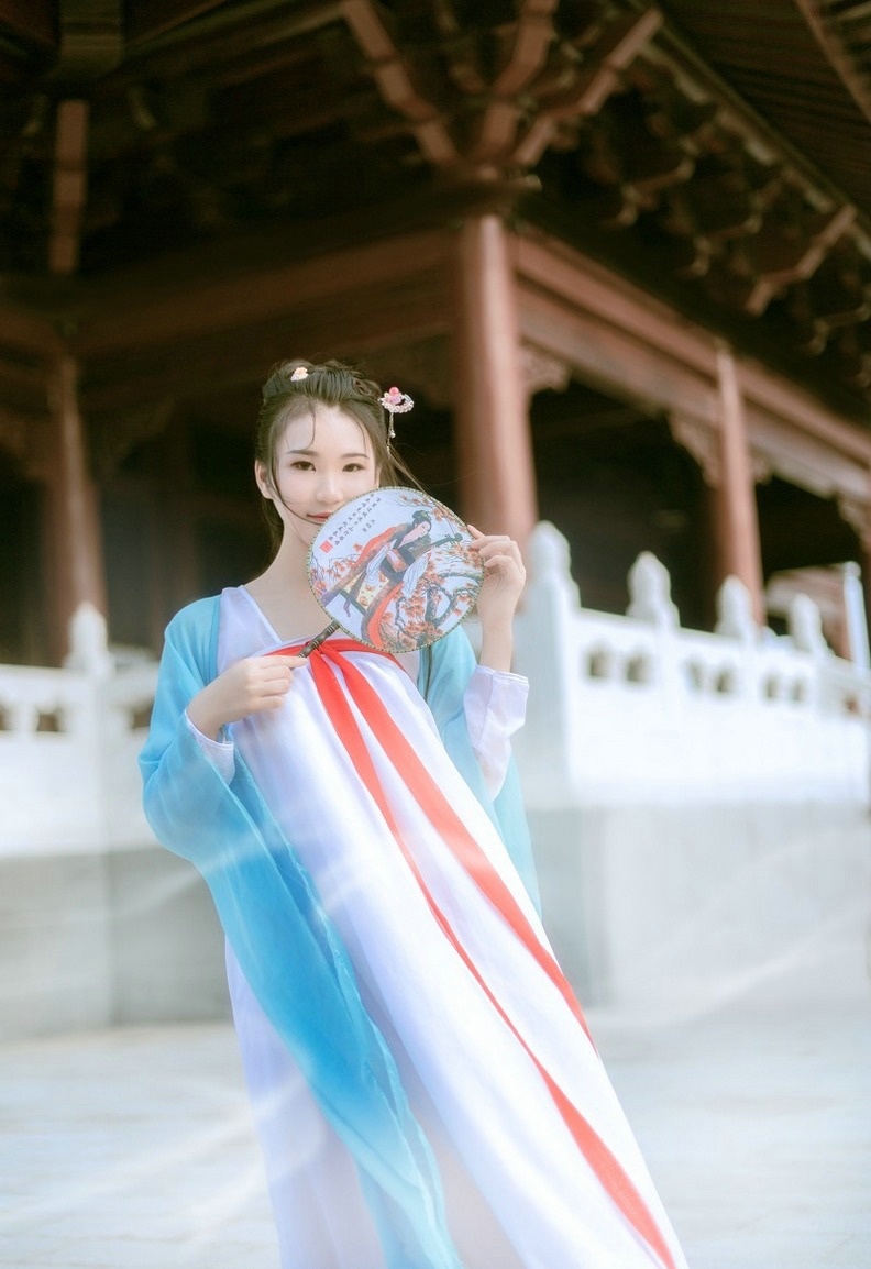 清纯古装美女皇宫唯美写真倾国倾城写真集 @微相册 @微博摄