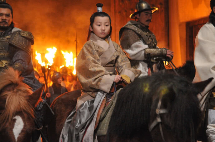 皇帝下台后还能保持正国级待遇并能善终