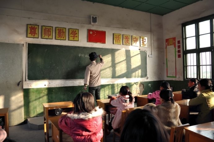 持教师资格证,通过这2类考试,服务期满可转事