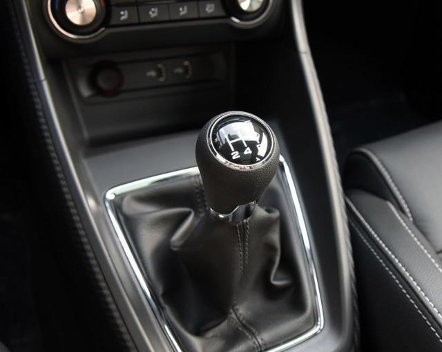 3天卖了4000台, 油耗媲美丰田, 全景天窗+无匙, 才卖7万!