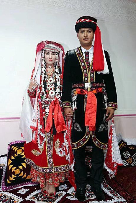 实拍: 新疆塔县塔吉克族的婚礼(图)