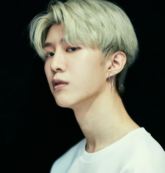 范丞丞“福西西”上线，自曝目标是超过姐姐，挣更多的钱给妈妈