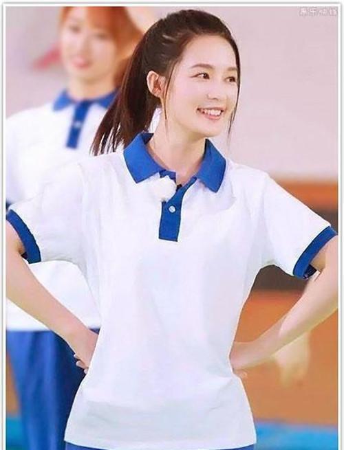 男孩子记忆中的青春，女生的校服，青色的校园