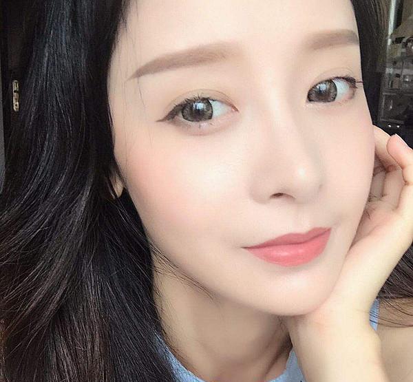 好奇!为什么韩国女生皮肤能白到发光?