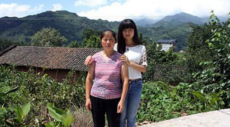 嫂子供我上大学，无意听到她打一个电话，我决定不再要她的一分钱