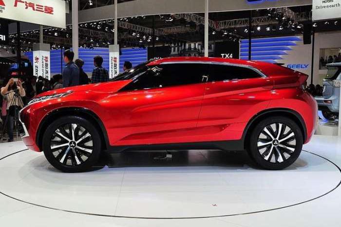 三菱这次火了！新车比途观漂亮，配四驱油耗3L，10万买H6后悔了