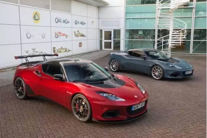 Lotus Evora 400 向传统妥协的矛盾体